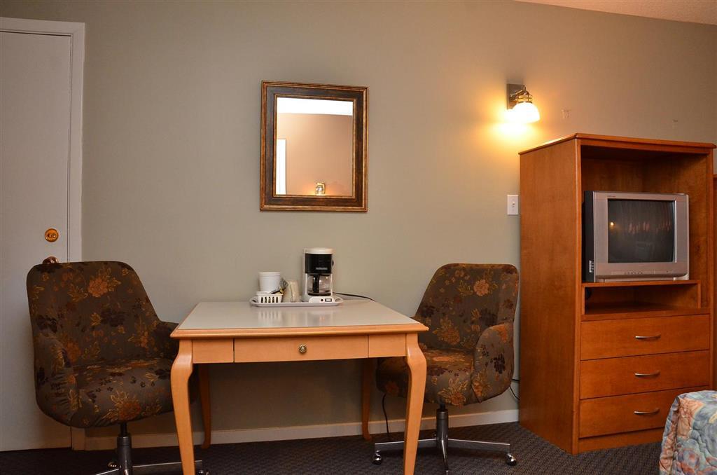 Canadas Best Value Inn Kelowna Cameră foto